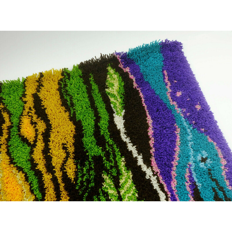 Vintage wall rug carpet psychedelic pop 1970s