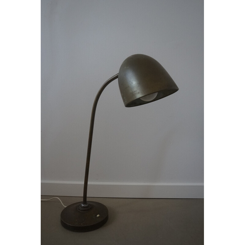 Lampe de table vintage par Vilhelm Lauritzen pour Fog & Morup, Danois 1940