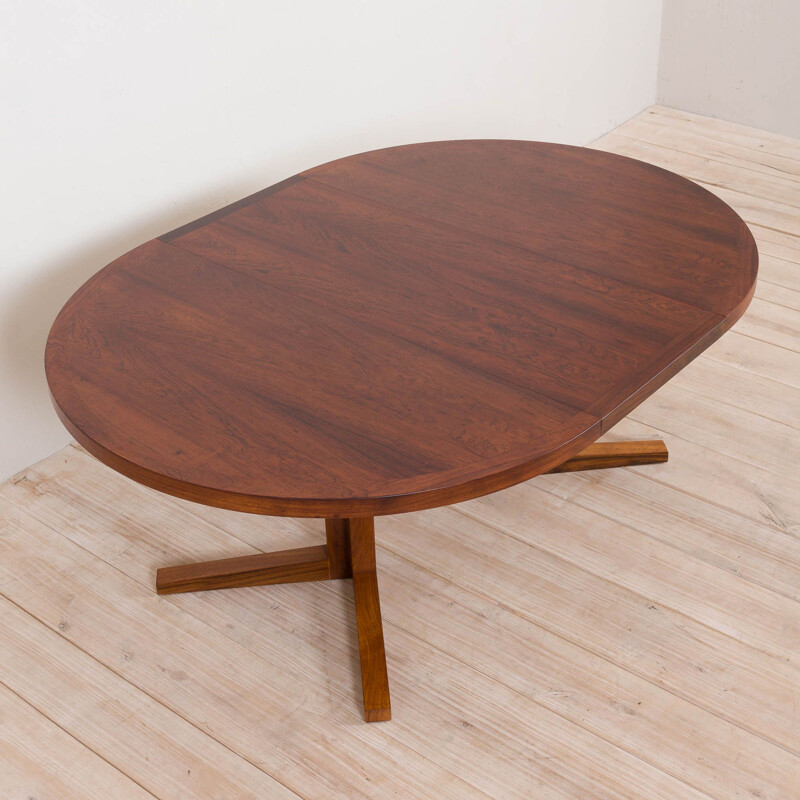 Large vintage round extension dining table by John Mortensen for Heltborg Rosewood, Denmark 1960s