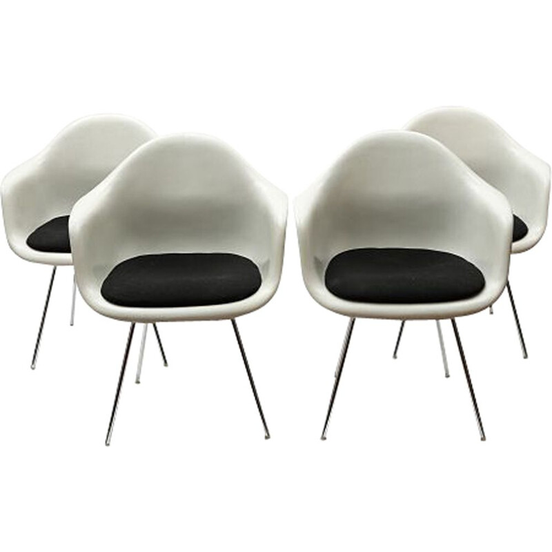 Set of 4 vintage "Dax" chairs by Charles and Ray Eames 1950s