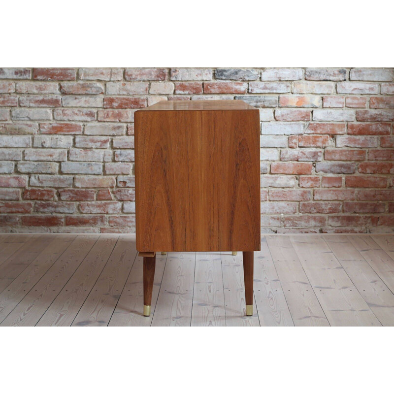 Enfilade vintage en teck moderne par Sven Andersen, Scandinave 1950