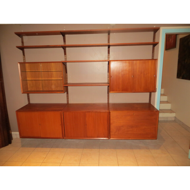 Royal shelving system in teak, Poul CADOVIUS - 1960s