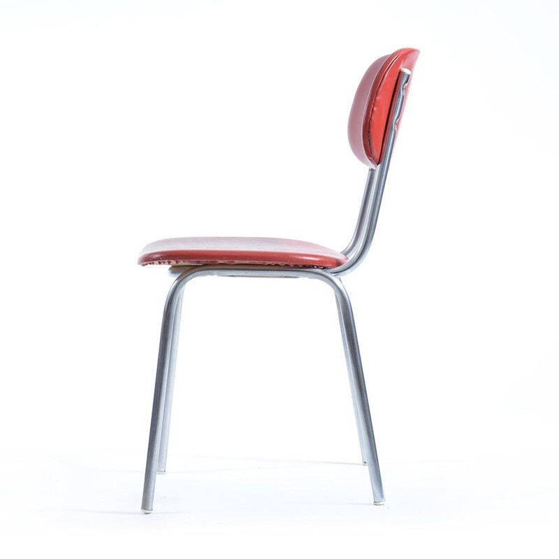 Silla vintage de cuero artificial rojo con construcción cromada de Kovona, Checoslovaquia 1960