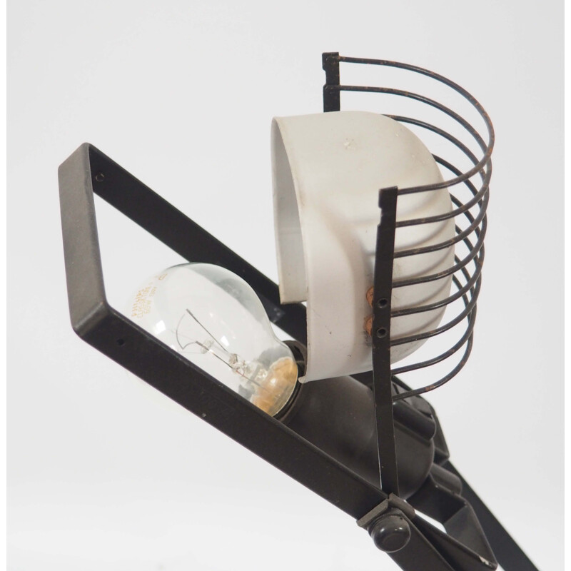 Lampe vintage en aluminium noir et estampillée au pied "Sintesi" par Ernesto Gismondi pour Artemide, 1976