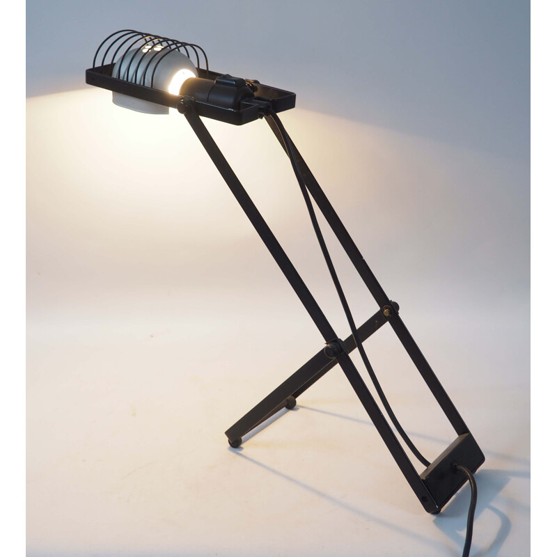 Lampada vintage in alluminio nero con scritta "Sintesi" sulla base di Ernesto Gismondi per Artemide, 1976