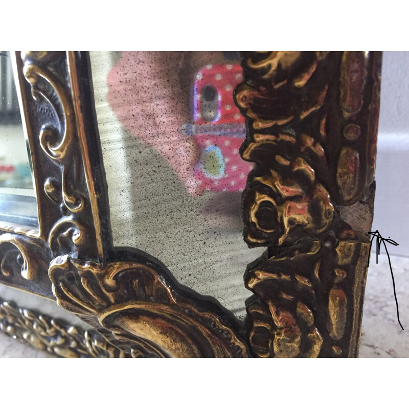 Miroir vintage à Parcloses en laiton répoussé