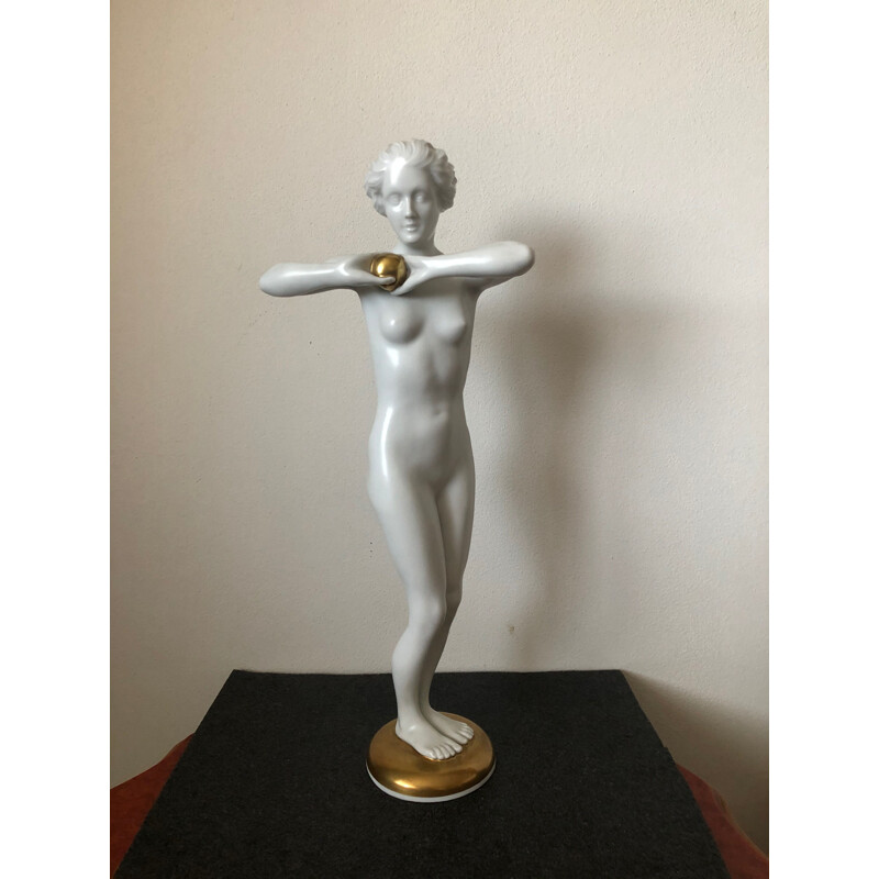 Figurita de porcelana vintage de una dama con un globo de Luitpold Adam