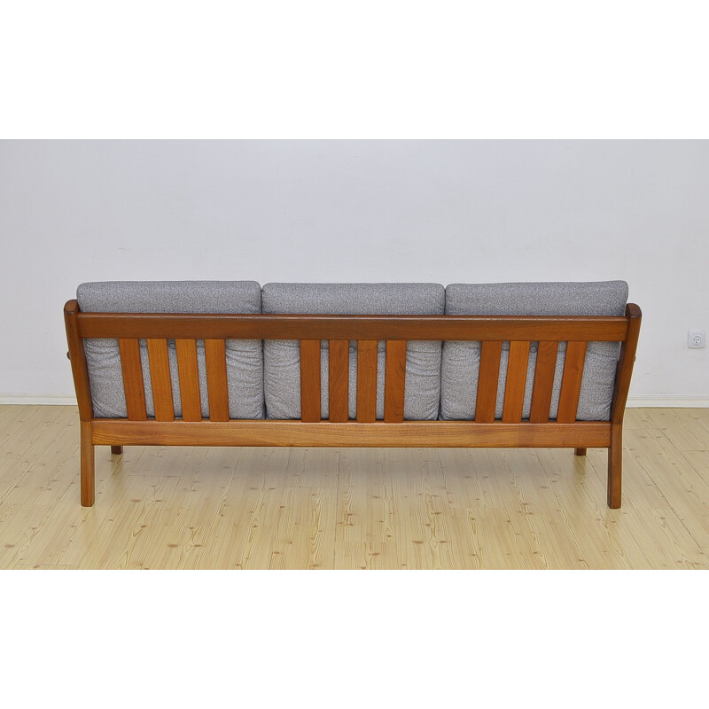 Vintage Teak Sofa by Juul Kristensen for Glostrup Mobelfabrik, Danish 1960s