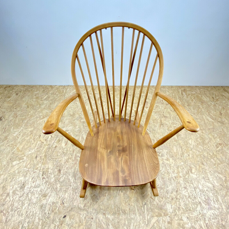 Vintage Rocking Chair Ercol 315 en hêtre et orme 1960