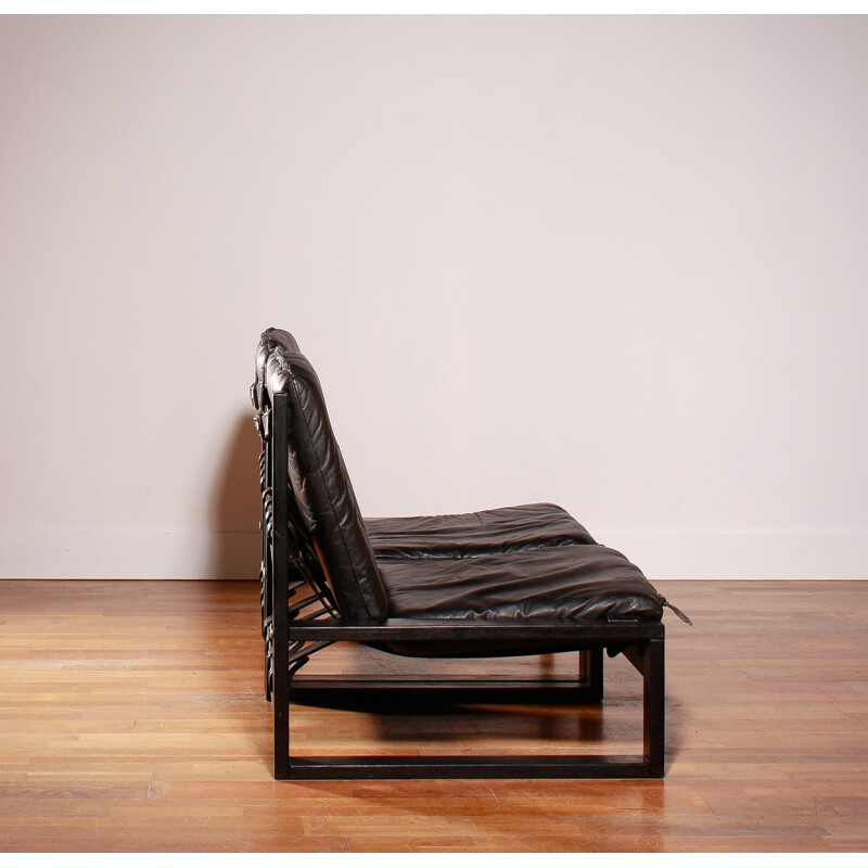 Suite de trois fauteuils en cuir noir, Sonja WASSEUR - 1970