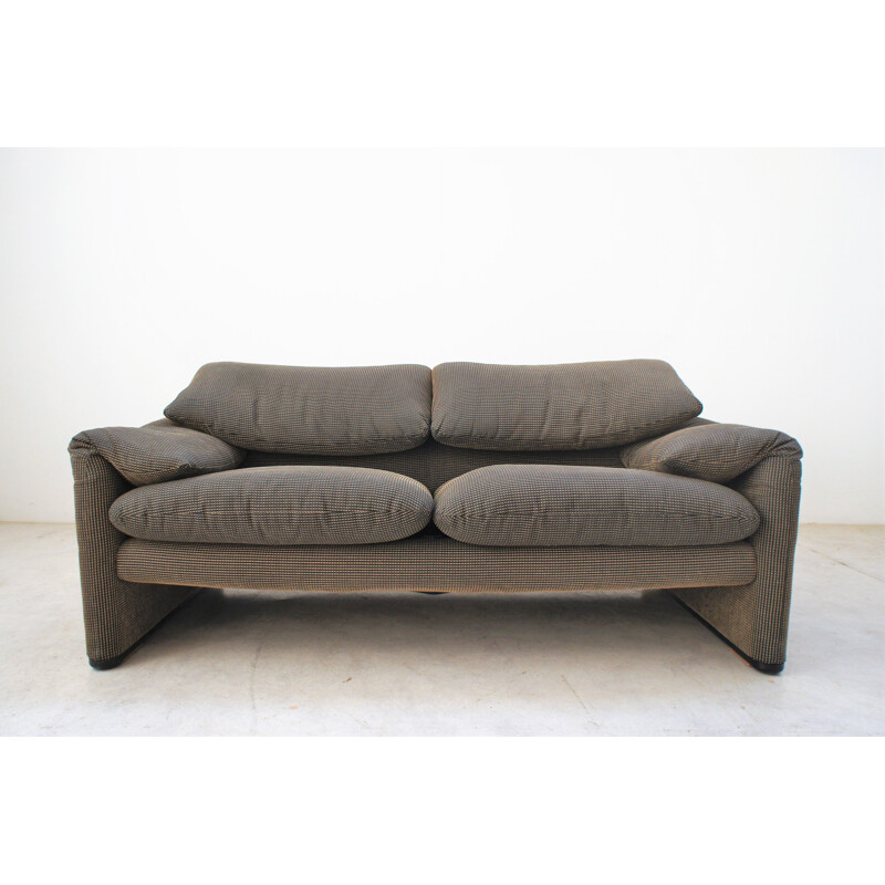 Vintage Maralunga sofa by Vico Magistretti for Cassina 1980s