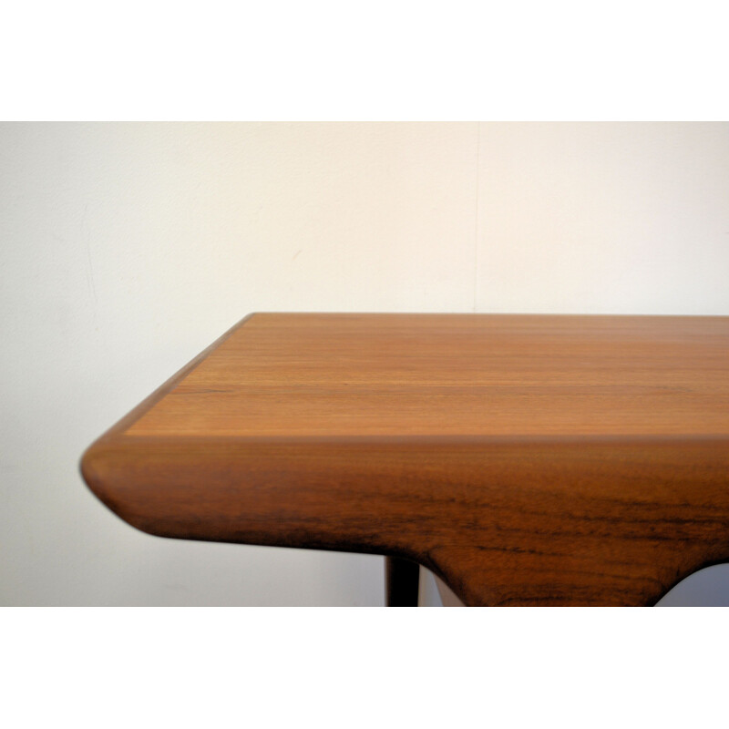 Extendable Uldum Møbelfabrik dining table in teak, Johannes ANDERSEN - 1960s