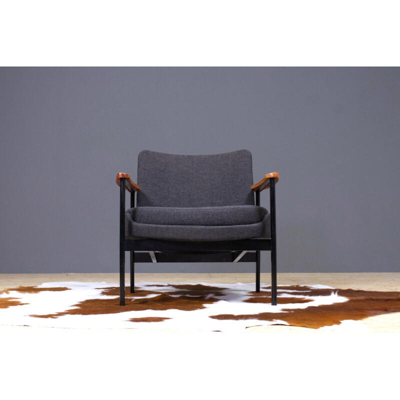 Vintage Ib chair in grey wool metal frame and beech armrests by Kofod Larsen 1972s