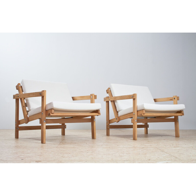 Paire de fauteuils vintage Martin Visser modèle Cleon tissu blanc et cadre en hêtre 1974