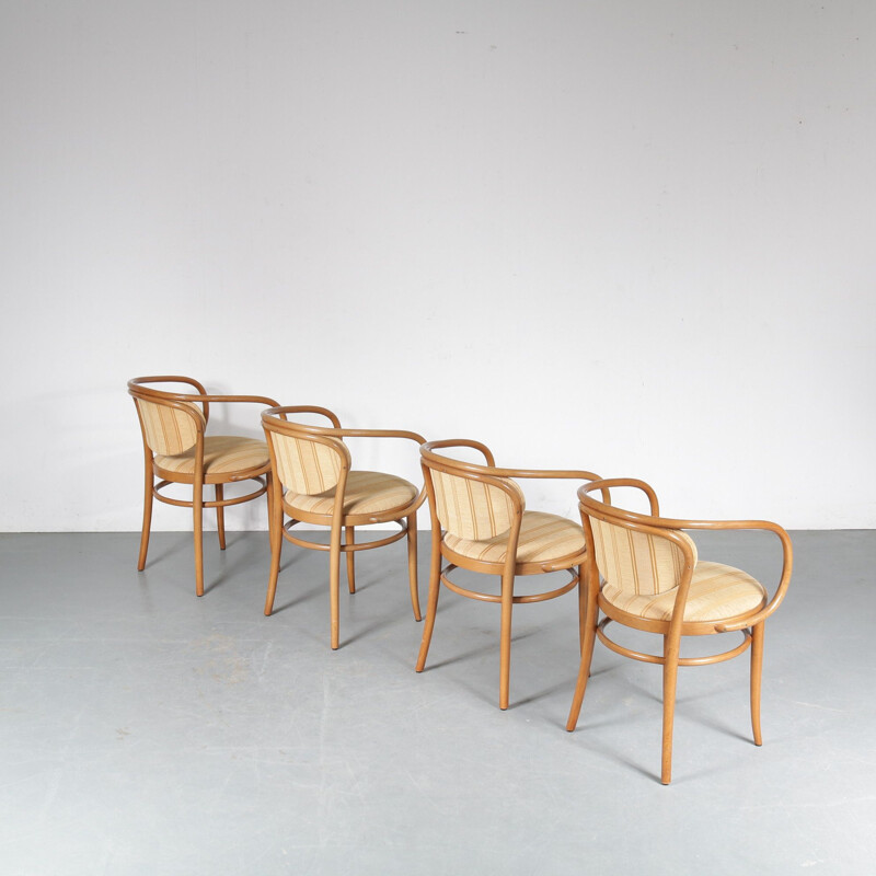 Set of 4 vintage bentwooden dining chairs by Thonet, France 1960s