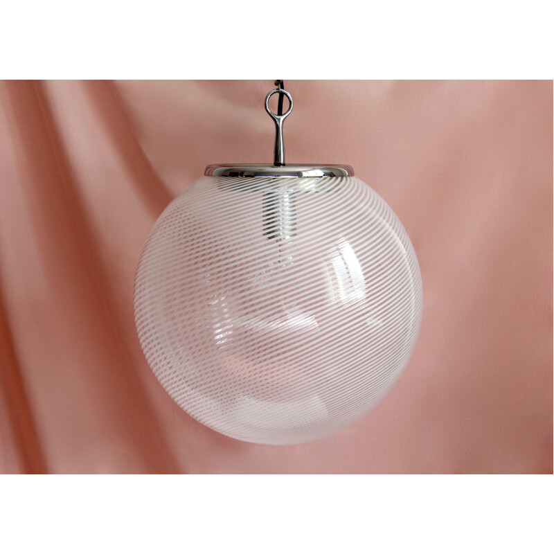Lámpara de suspensión Vintage Globe de Venini, Italia 1960