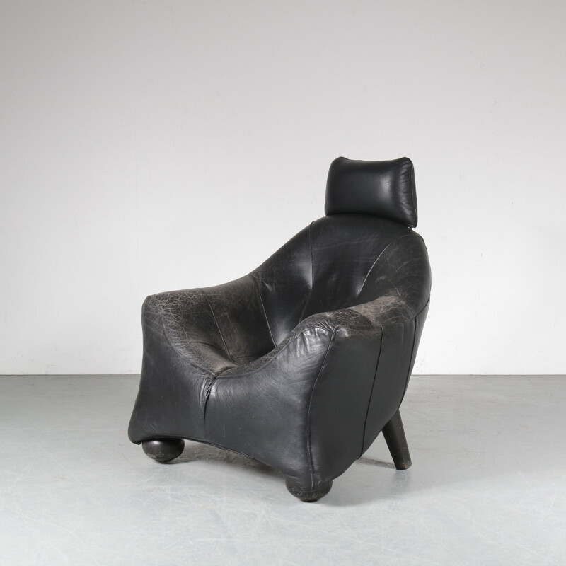 Vintage black leather lounge chair, Netherlands 1990s