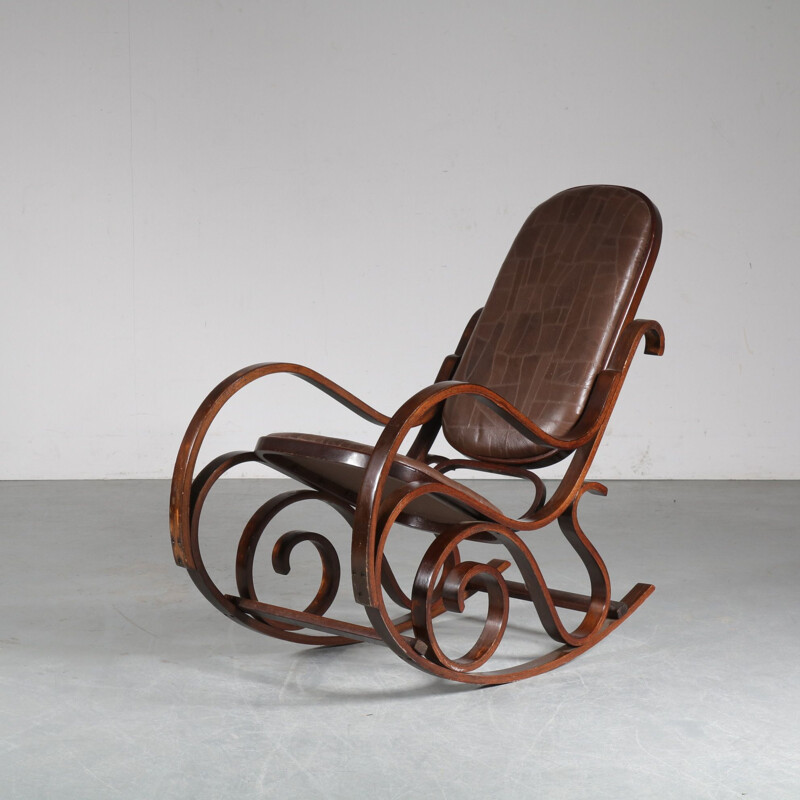 Cadeira de balanço Vintage de Luigi Crassevig, Itália 1970