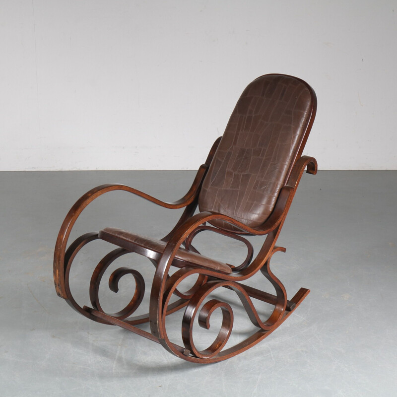 Cadeira de balanço Vintage de Luigi Crassevig, Itália 1970