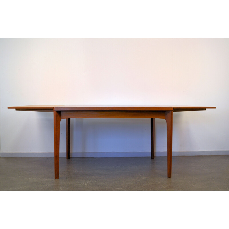 Mid-century Vejle Stole dining table in teak with extensions, Henning KJAERNULF - 1960s