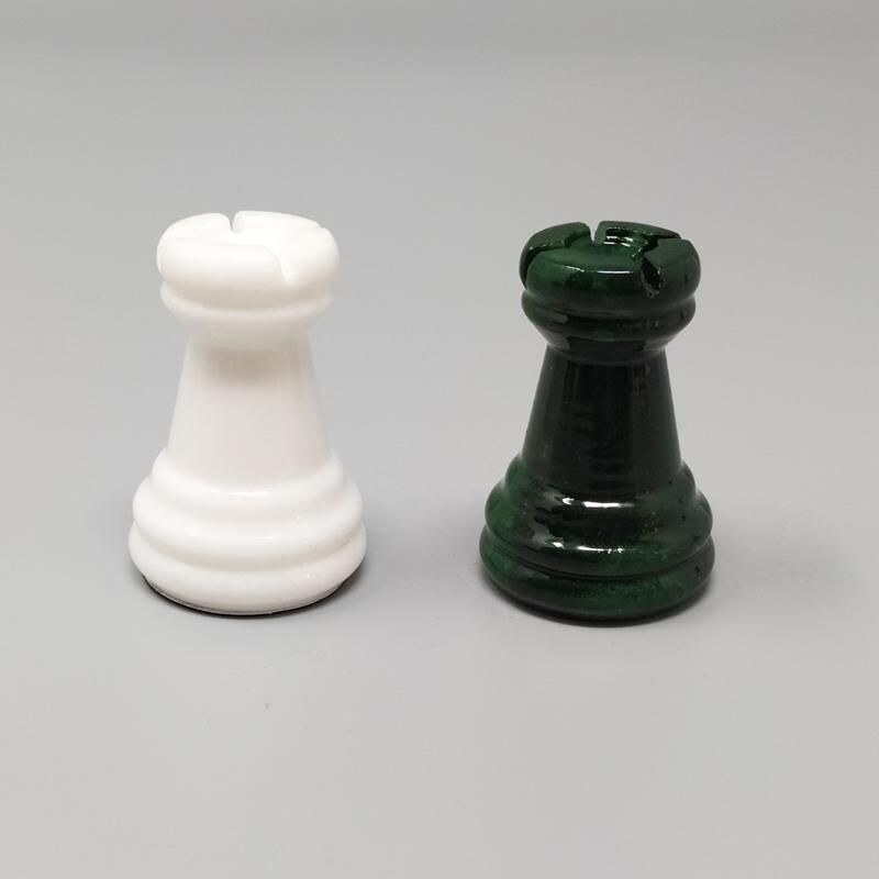 Vintage Green and White Chess Set in Volterra Alabaster Handmade, Italy 1670s