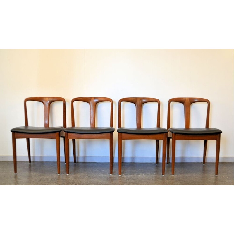 Set of 4 Scandinavian "Juliane" chairs in teak and black leatherette, Johannes ANDERSEN - 1960s