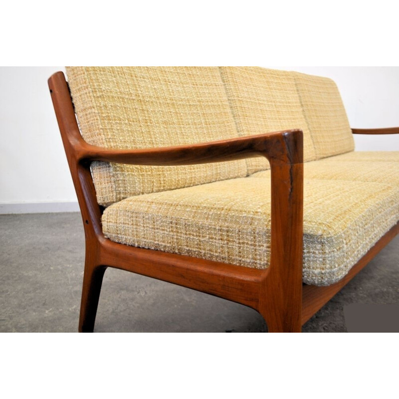 Cado "Senator" 3-seater sofa in teak and yellow fabric, Ole WANSCHER - 1960s