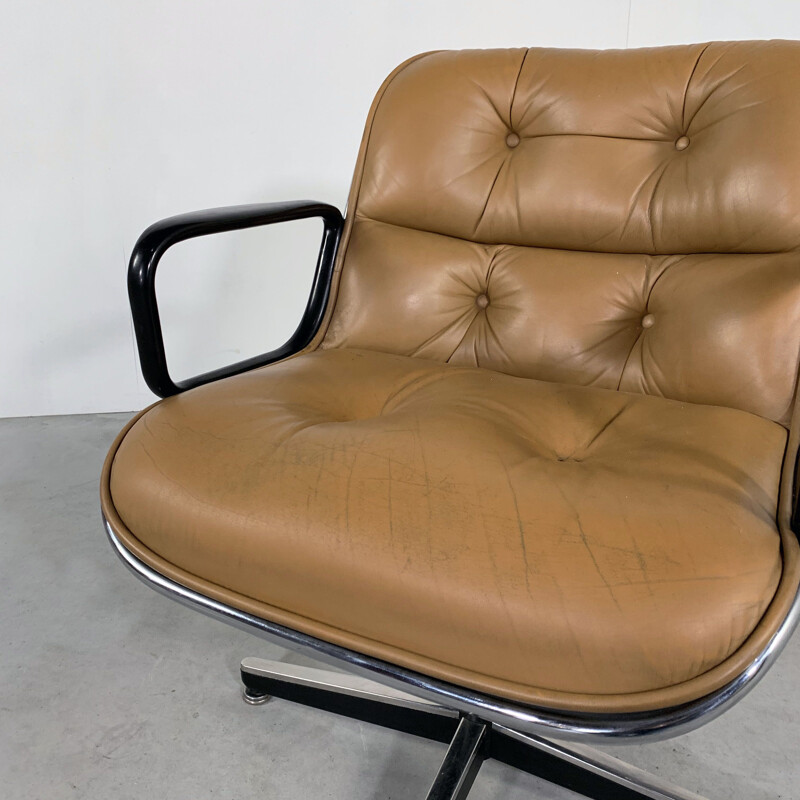 Chaise de bureau vintage en cuir camel par Charles Pollock pour Knoll 1970