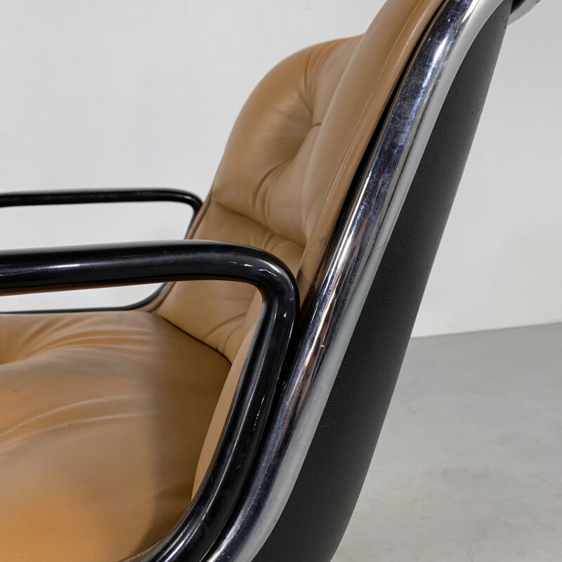 Vintage Camel Leather Office Chair on wheels by Charles Pollock for Knoll 1970s