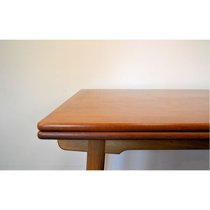 Extendable '"AT-312" Andreas Tuck dining table in teak and oak, Hans J. WEGNER - 1960s