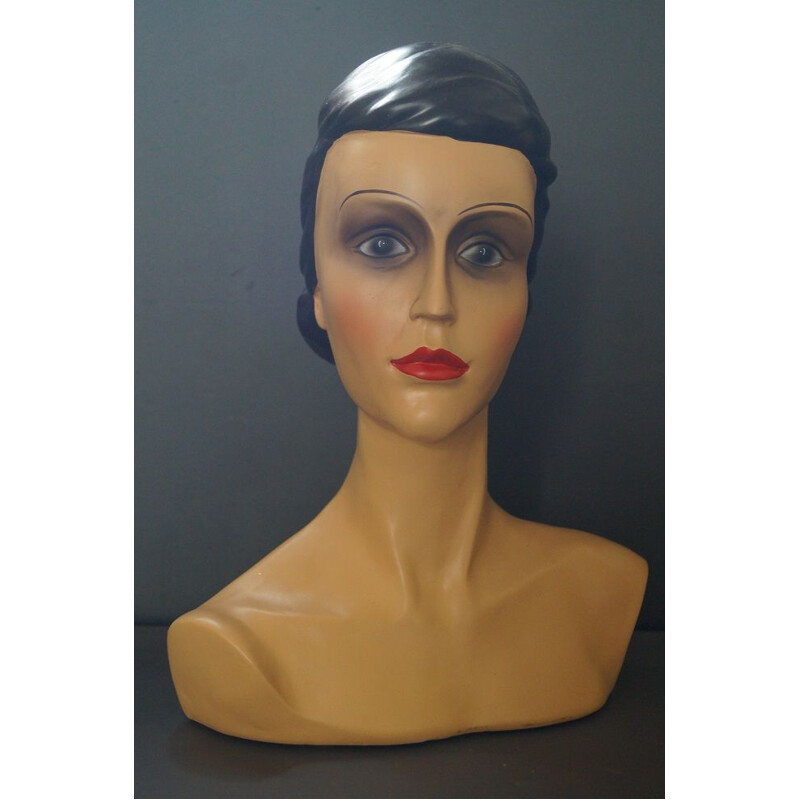 Vintage woman bust in resin 1990s