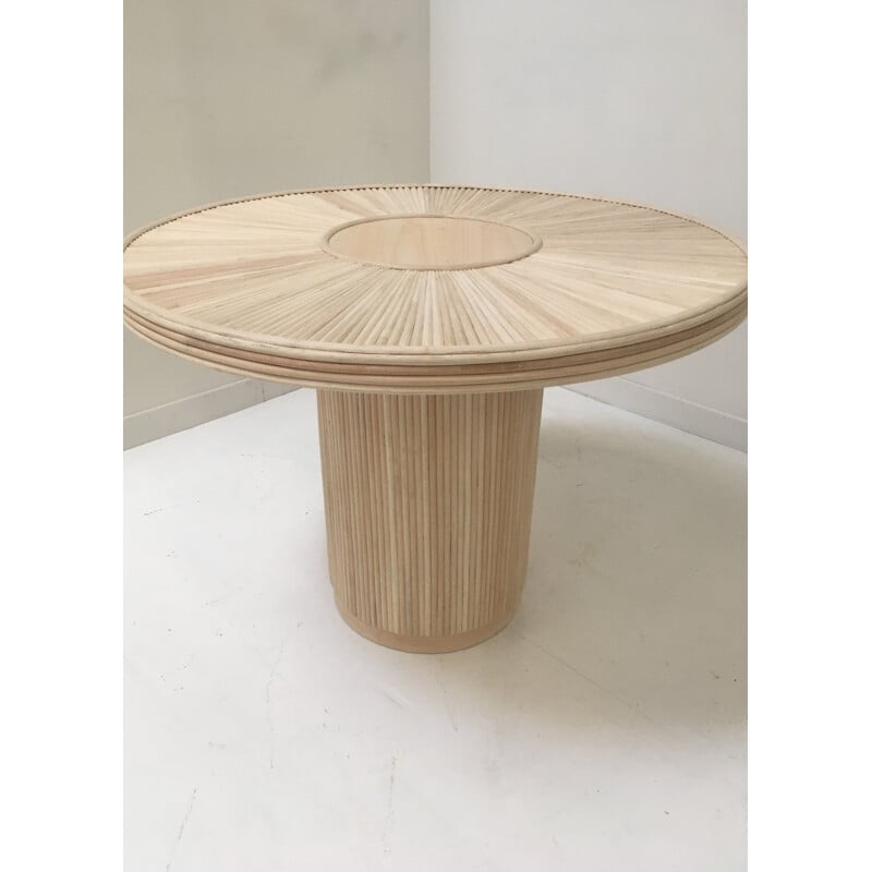 Table vintage en bois et marqueterie de rotin