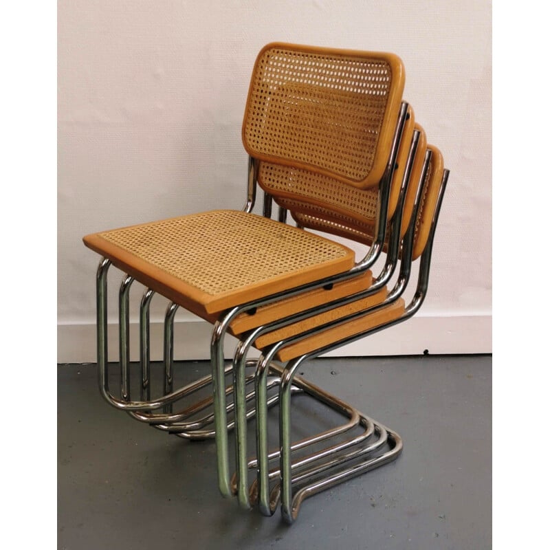 Chaises vintage style BR32 empilables par Marcel Breuer