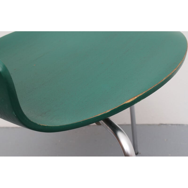 Vintage chair 3101 green by Arne Jacobsen for Fritz Hansen 1960s