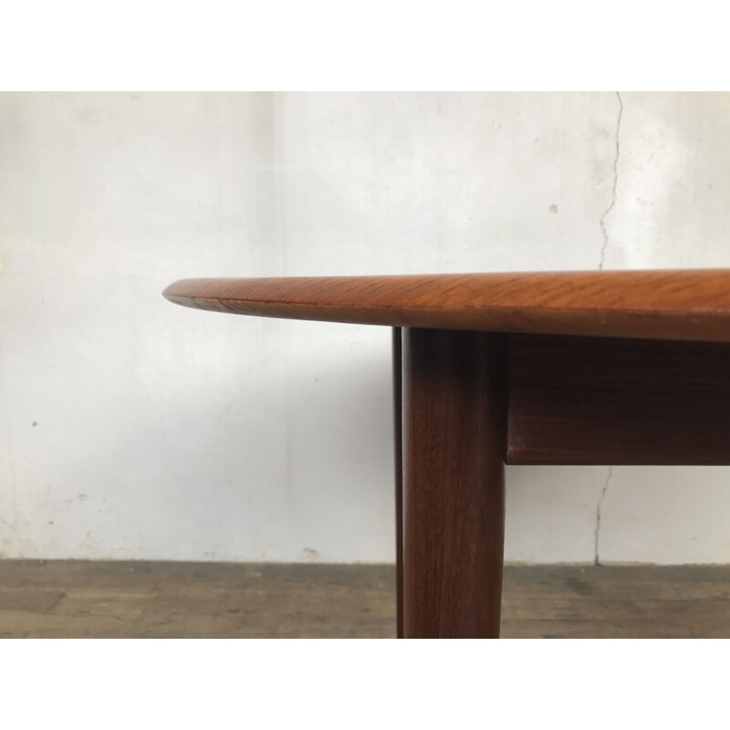 Runder Vintage-Tisch aus Teakholz, skandinavisch 1960