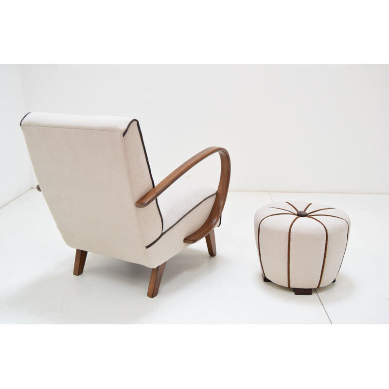 Vintage fauteuil en kruk van Jindrich Halabala, 1950