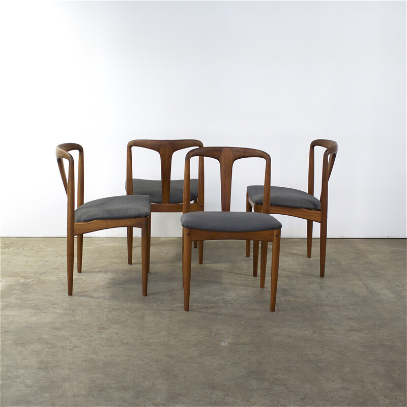 Set of 4 "Juliane" dining chairs in teak and dark grey fabric, Johannes ANDERSEN - 1960s