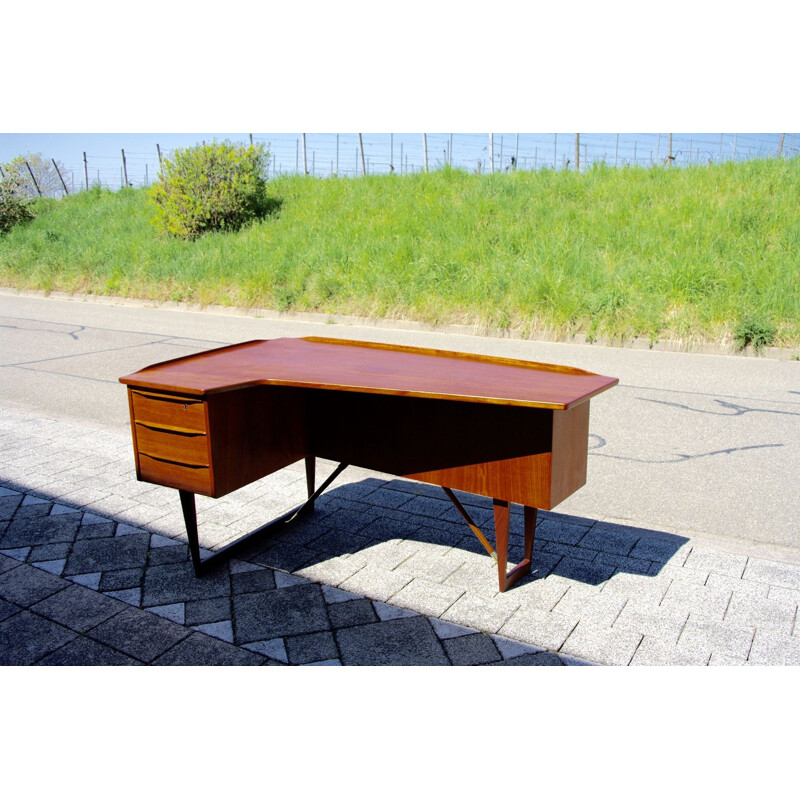 Vintage boomrang desk by Peter Lovig Nielsen 1960