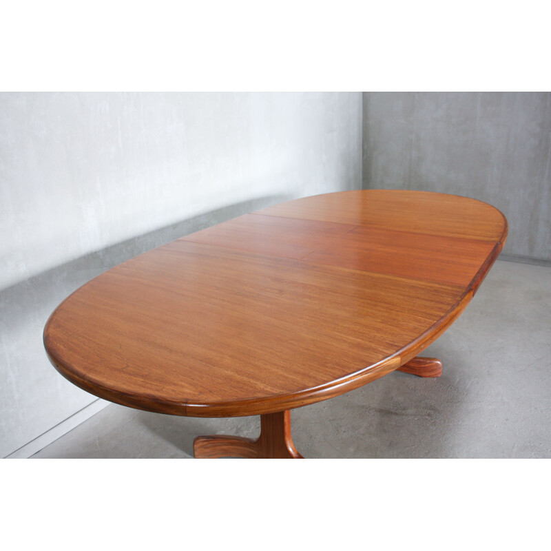 G-Plan vintage ovale teakhouten tafel, UK 1960