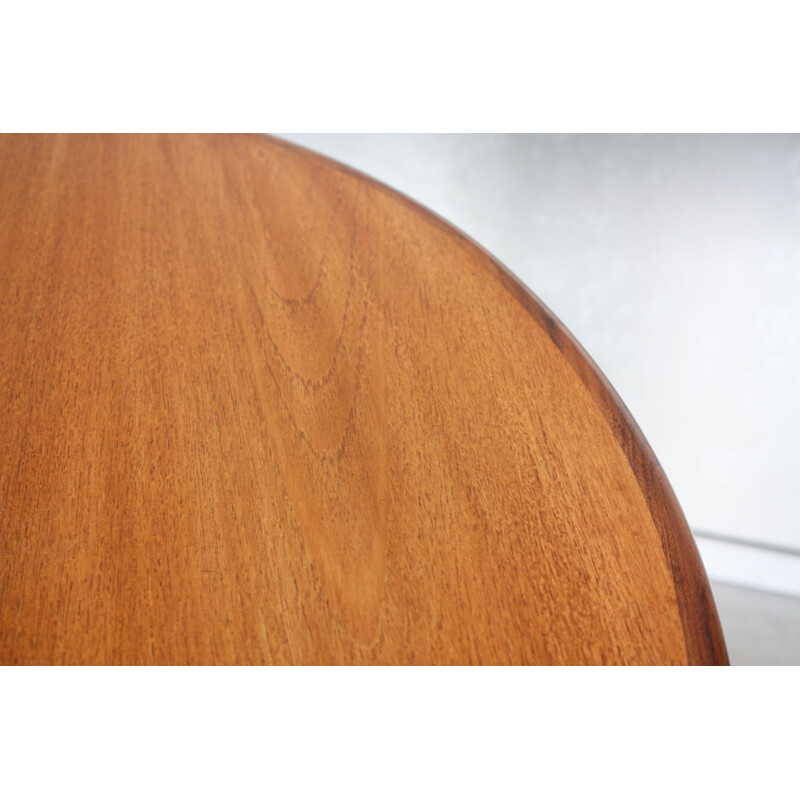 Vintage Extendable Teak Oval Dining Table from G-Plan, United Kingdom 1960s