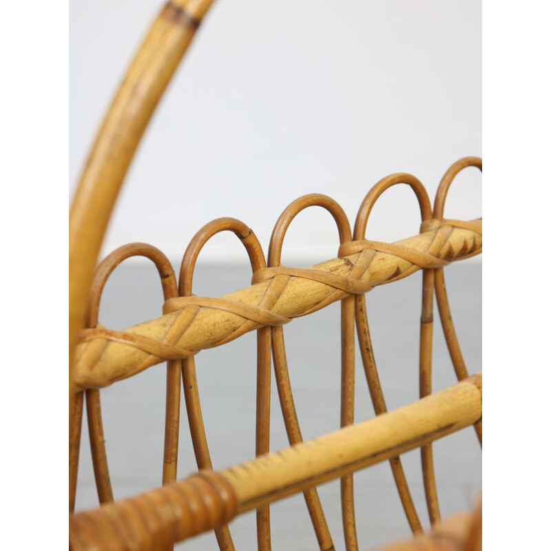 Vintage rotan krantenrek