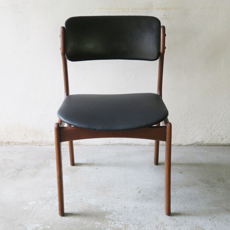 Set of 4 vintage chairs by Erik Buch, Danish 1960s