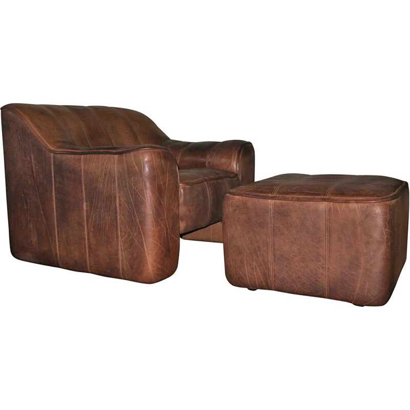 Fauteuil longe et pouf vintage extensible en cuir de buffle De Sede, Suisse 1960