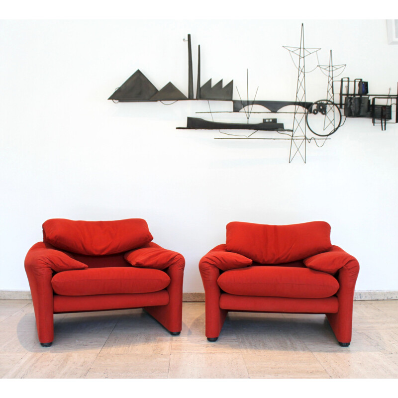 Pair of vintage Maralunga armchairs by Vico Magistretti for Cassina