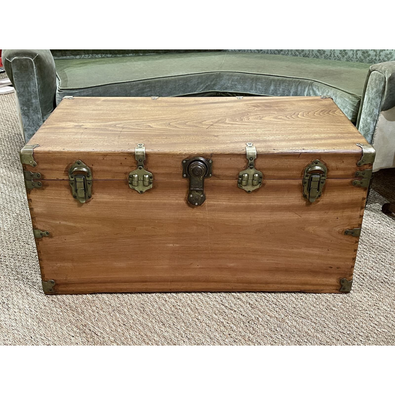 Large vintage chest in camphor English  1950