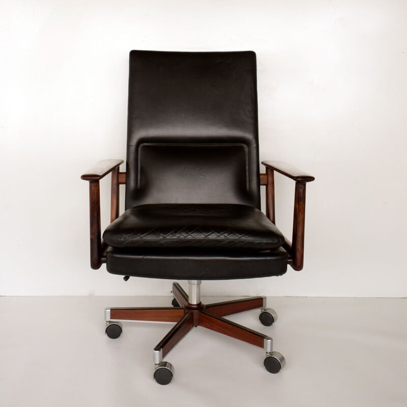 Vintage office chair by Arne Vodder, leather and rosewood for Sibast, Denmark 1960