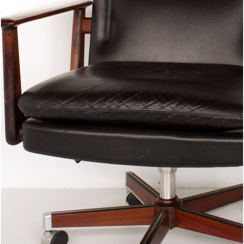 Vintage office chair by Arne Vodder, leather and rosewood for Sibast, Denmark 1960