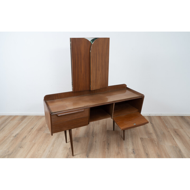 Mesa de madera vintage