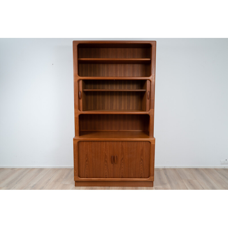 Large vintage cabinet by Dyrlund