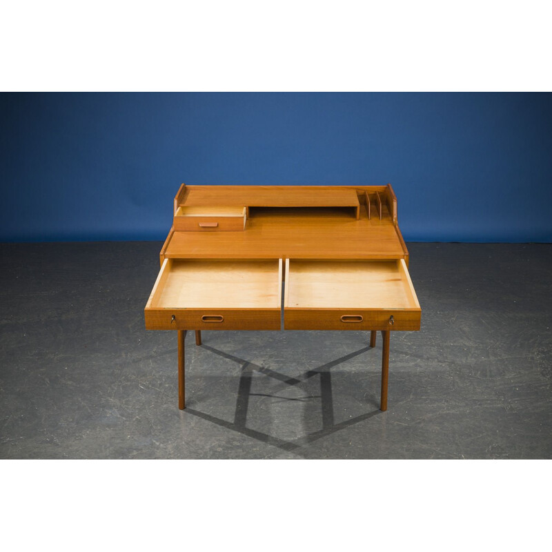 Mesa de teca Vintage modelo 56 por Arne Wahl Iversen, Dinamarca 1961